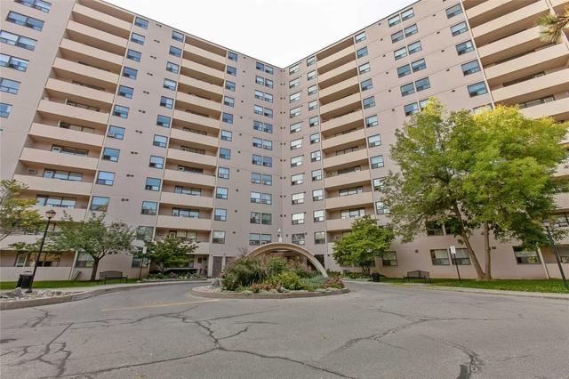 214 - 700 Dynes Rd, Condo with 2 bedrooms, 2 bathrooms and 1 parking in Burlington ON | Image 1