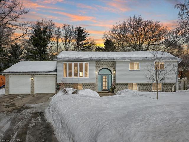 8 Islandview Crescent, House detached with 4 bedrooms, 2 bathrooms and 6 parking in Wasaga Beach ON | Image 1
