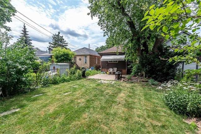 72 Edgemont St N, House detached with 3 bedrooms, 1 bathrooms and 0 parking in Hamilton ON | Image 11