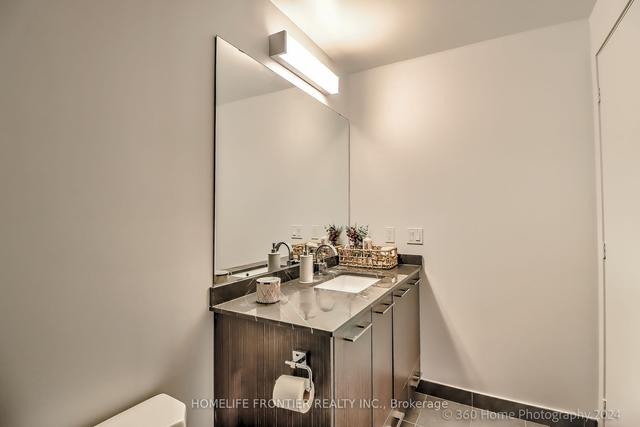 344 - 9471 Yonge St, Condo with 1 bedrooms, 2 bathrooms and 1 parking in Richmond Hill ON | Image 4