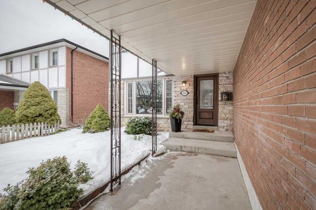 404 Valleyfield Dr, House detached with 4 bedrooms, 3 bathrooms and 4 parking in Mississauga ON | Image 23