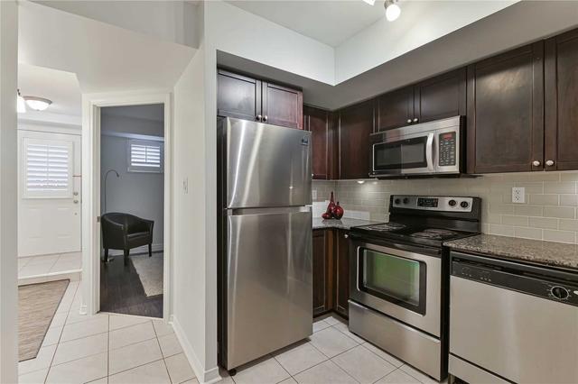 102 - 30 Elsie Lane, Townhouse with 3 bedrooms, 2 bathrooms and 1 parking in Toronto ON | Image 5