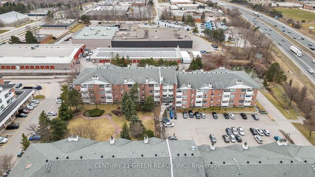 113 - 120 Bell Farm Rd, Townhouse with 2 bedrooms, 2 bathrooms and 1 parking in Barrie ON | Image 1
