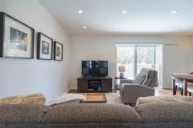 11 - 318 Little Ave, Condo with 2 bedrooms, 2 bathrooms and 2 parking in Barrie ON | Image 12