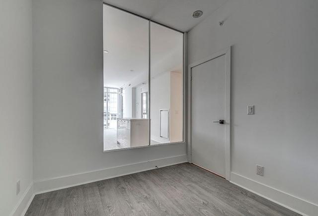 605 - 32 Davenport Rd W, Condo with 2 bedrooms, 2 bathrooms and 1 parking in Toronto ON | Image 2