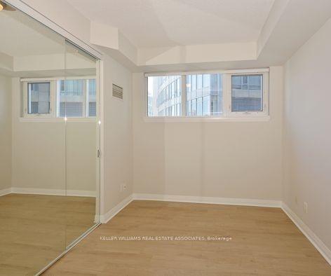 1804 - 220 Victoria St, Condo with 2 bedrooms, 2 bathrooms and 0 parking in Toronto ON | Image 7