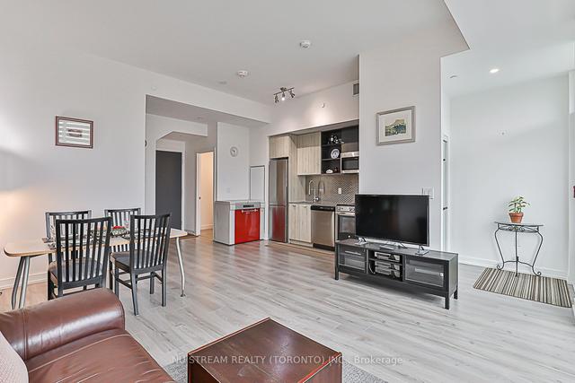 th04 - 10 De Boers Dr, Townhouse with 2 bedrooms, 3 bathrooms and 1 parking in Toronto ON | Image 4