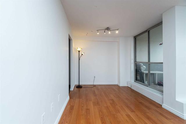 1003 - 345 Driftwood Ave, Condo with 2 bedrooms, 1 bathrooms and 1 parking in Toronto ON | Image 5