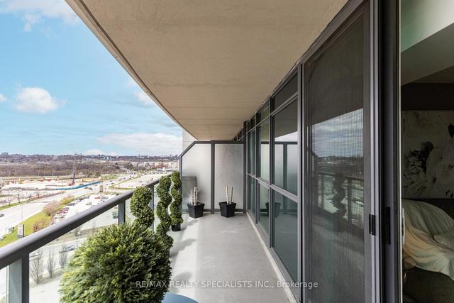 1405 - 235 Sherway Gardens Rd, Condo with 2 bedrooms, 2 bathrooms and 1 parking in Toronto ON | Image 16