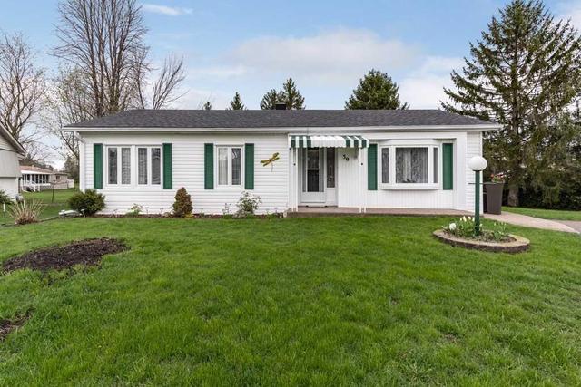 39 Cherrywood Lane, House detached with 2 bedrooms, 1 bathrooms and 2 parking in Innisfil ON | Image 1