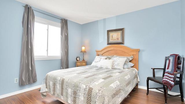 914 Shelborne St, House semidetached with 3 bedrooms, 4 bathrooms and 2 parking in London ON | Image 16