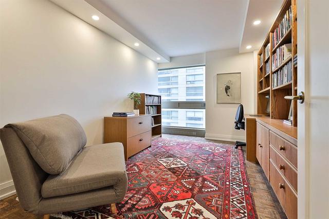 907/908 - 63 St Clair Ave W, Condo with 3 bedrooms, 3 bathrooms and 2 parking in Toronto ON | Image 9