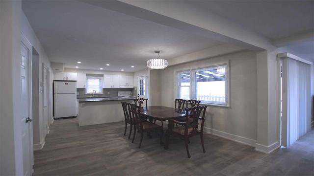81 Vista Dr, House detached with 4 bedrooms, 2 bathrooms and 2 parking in Mississauga ON | Image 3