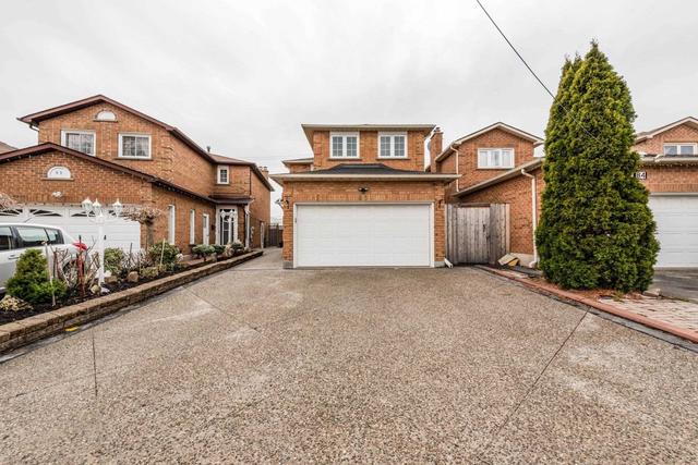 86 Candy Cres, House detached with 4 bedrooms, 4 bathrooms and 6 parking in Brampton ON | Card Image