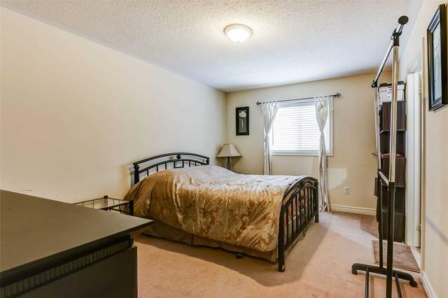 61 Showboat Cres, House detached with 4 bedrooms, 5 bathrooms and 6 parking in Brampton ON | Image 13