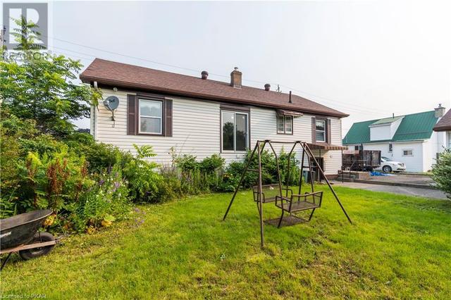 129 College Street W, House detached with 3 bedrooms, 1 bathrooms and 4 parking in Belleville ON | Image 27
