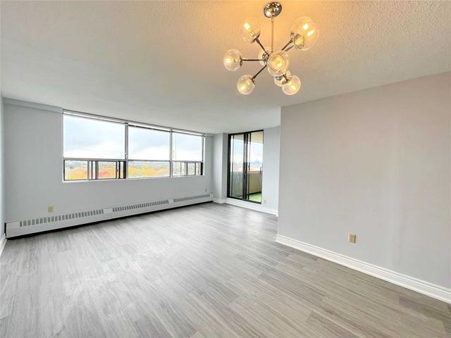 908 - 25 Sunrise Ave, Condo with 3 bedrooms, 2 bathrooms and 1 parking in Toronto ON | Image 32