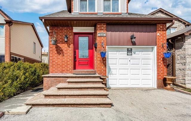 608 Galloway Cres, House attached with 3 bedrooms, 3 bathrooms and 4 parking in Mississauga ON | Image 12