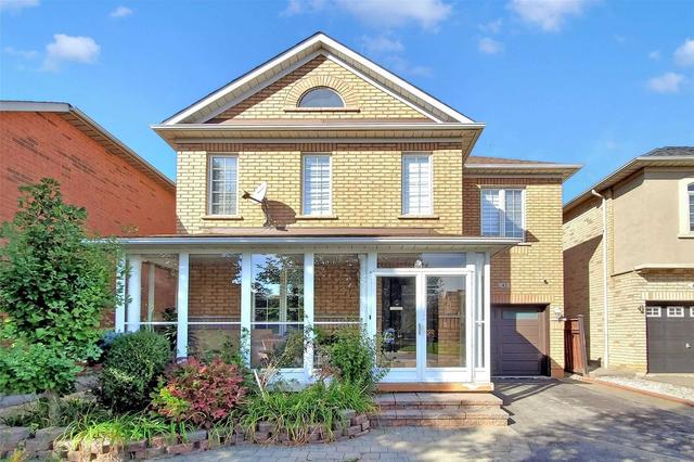 42 Foxhunt Dr, House detached with 3 bedrooms, 3 bathrooms and 5 parking in Vaughan ON | Card Image