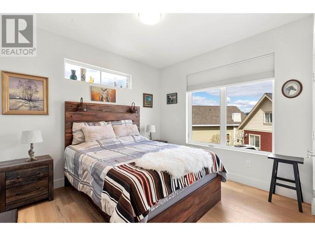 6749 La Palma Loop, House detached with 3 bedrooms, 2 bathrooms and 2 parking in Central Okanagan West BC | Image 10