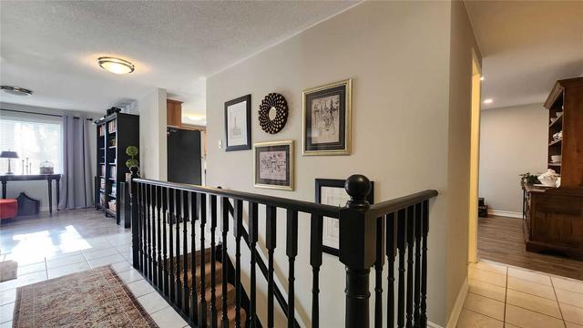 518 Leacock Dr, House detached with 3 bedrooms, 3 bathrooms and 4 parking in Barrie ON | Image 5