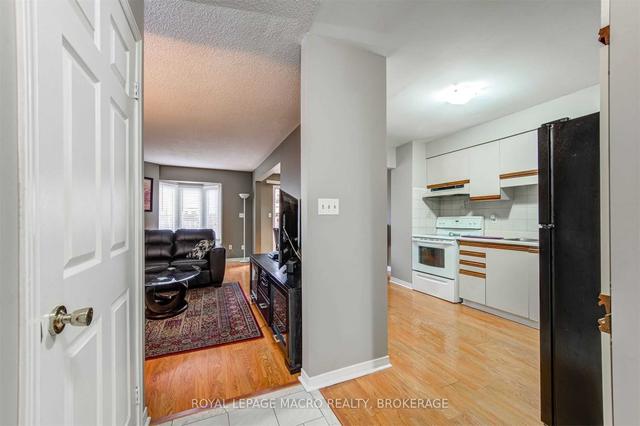 1675 Upper Gage Ave, Townhouse with 3 bedrooms, 2 bathrooms and 2 parking in Hamilton ON | Image 36