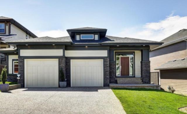 9 Crestridge Rise Sw, House detached with 3 bedrooms, 2 bathrooms and 4 parking in Calgary AB | Image 1