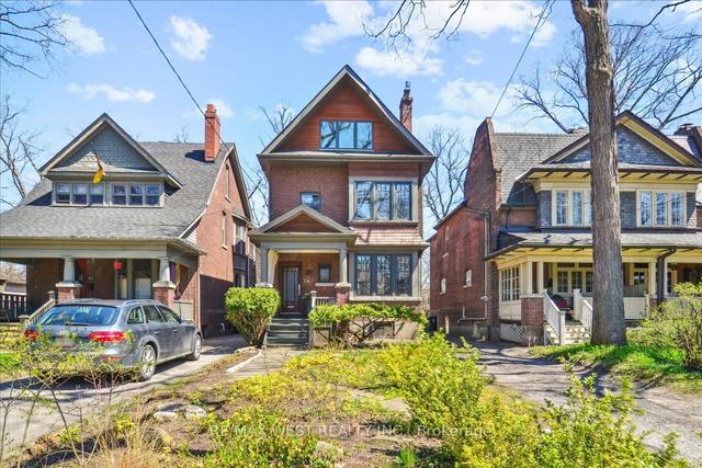 267 Beech Ave, House detached with 4 bedrooms, 5 bathrooms and 4 parking in Toronto ON | Image 1