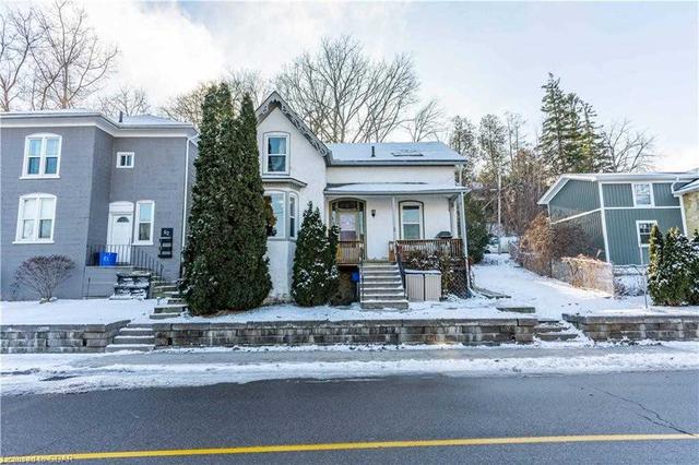 66 Queen St W, House detached with 5 bedrooms, 4 bathrooms and 6 parking in Cambridge ON | Image 11