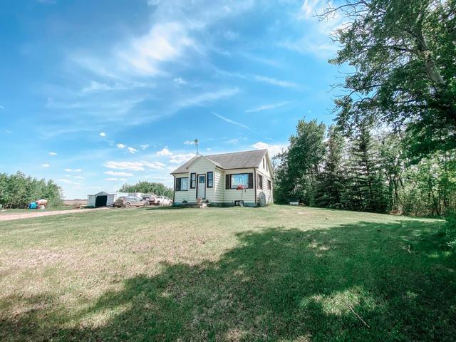 45043 Township Rd 794 Township, House detached with 3 bedrooms, 1 bathrooms and 10 parking in Saddle Hills County AB | Image 10