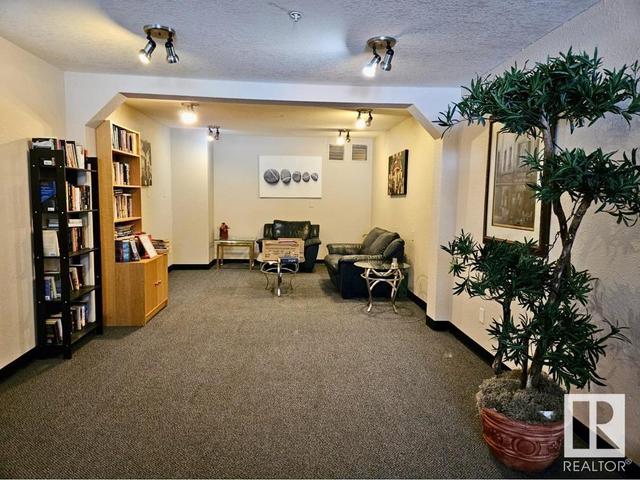 210 - 10535 122 St Nw, Condo with 2 bedrooms, 2 bathrooms and null parking in Edmonton AB | Image 12