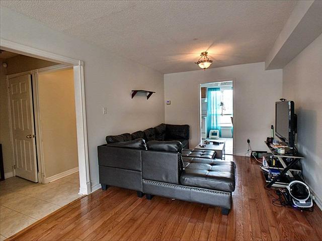 10 - 222 Pearson St, Townhouse with 3 bedrooms, 2 bathrooms and 2 parking in Oshawa ON | Image 15