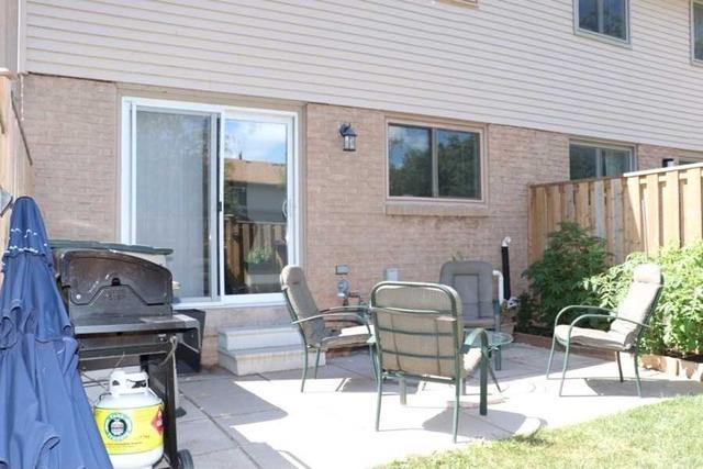 24 - 1528 Lancaster Dr, Townhouse with 3 bedrooms, 2 bathrooms and 2 parking in Oakville ON | Image 24