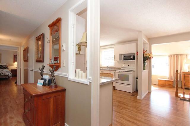 8 Loyalist Crt, House detached with 2 bedrooms, 2 bathrooms and 2 parking in Clarington ON | Image 24