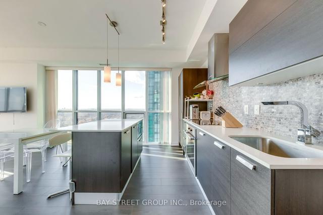 2603 - 9 Bogert Ave, Condo with 2 bedrooms, 2 bathrooms and 1 parking in Toronto ON | Image 8