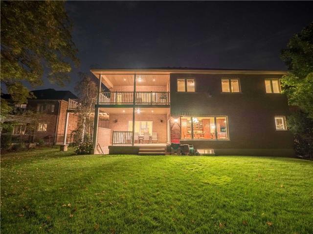 33 Kestrel St, House detached with 4 bedrooms, 5 bathrooms and 6 parking in Kitchener ON | Image 2