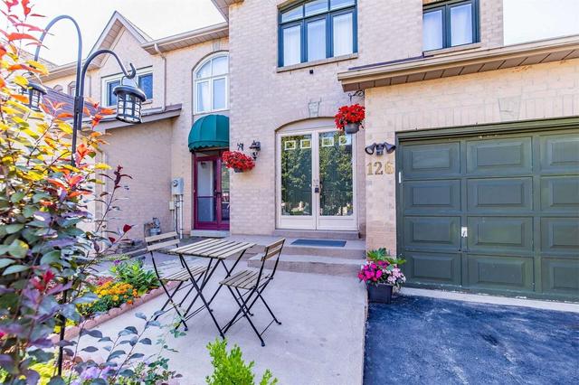 126 Richwood Cres, House attached with 3 bedrooms, 4 bathrooms and 3 parking in Brampton ON | Image 23