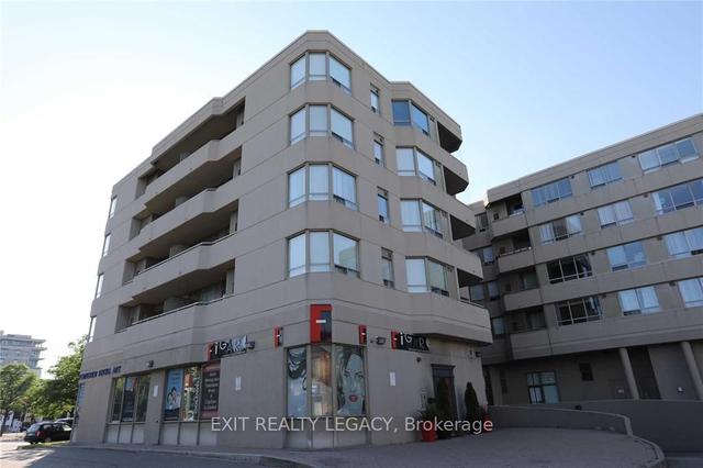 304 - 555 Wilson Heights Blvd, Condo with 2 bedrooms, 2 bathrooms and 2 parking in Toronto ON | Image 12