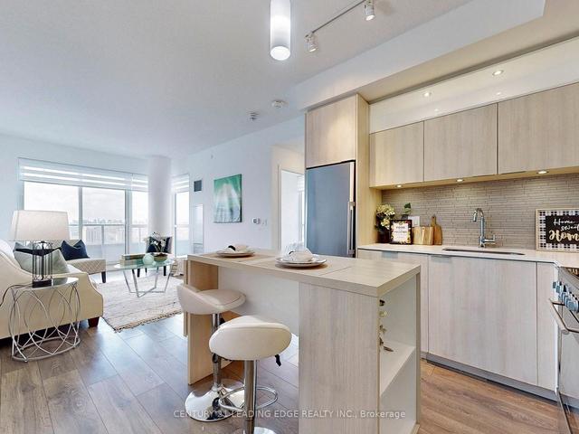 1705 - 50 Forest Manor Rd, Condo with 2 bedrooms, 2 bathrooms and 1 parking in Toronto ON | Image 3