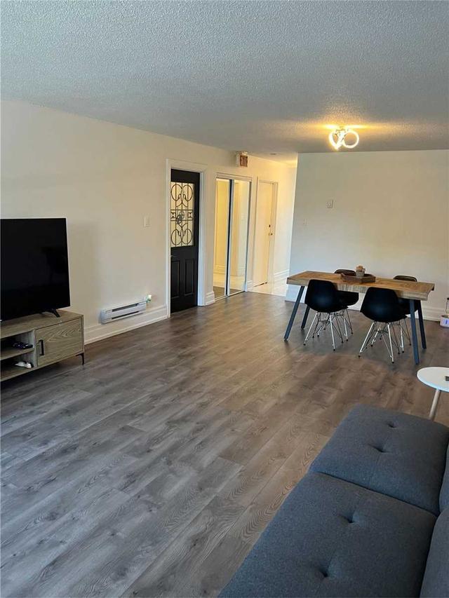 3901 Bathurst St E, Condo with 4 bedrooms, 2 bathrooms and 1 parking in Toronto ON | Image 12