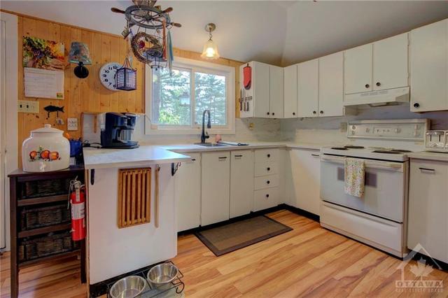 1145 Pine Path Private, House detached with 3 bedrooms, 1 bathrooms and 4 parking in North Frontenac ON | Image 15