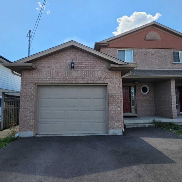 6848 Cropp St, House semidetached with 3 bedrooms, 3 bathrooms and 3 parking in Niagara Falls ON | Image 8