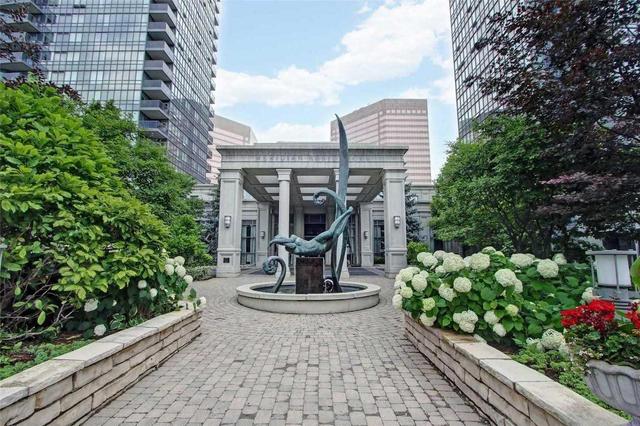 1301 - 15 Greenview Ave, Condo with 1 bedrooms, 1 bathrooms and 1 parking in Toronto ON | Image 8
