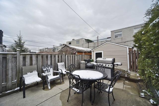 110 1/2 Mackay Ave, House semidetached with 3 bedrooms, 2 bathrooms and 1 parking in Toronto ON | Image 24