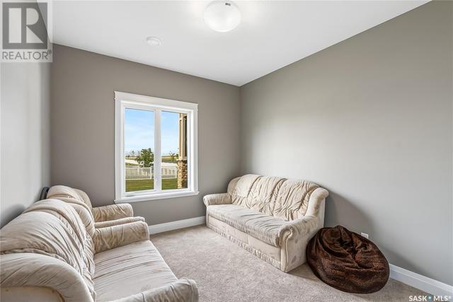 403 Prairie View Drive, House detached with 5 bedrooms, 3 bathrooms and null parking in Dundurn SK | Image 34