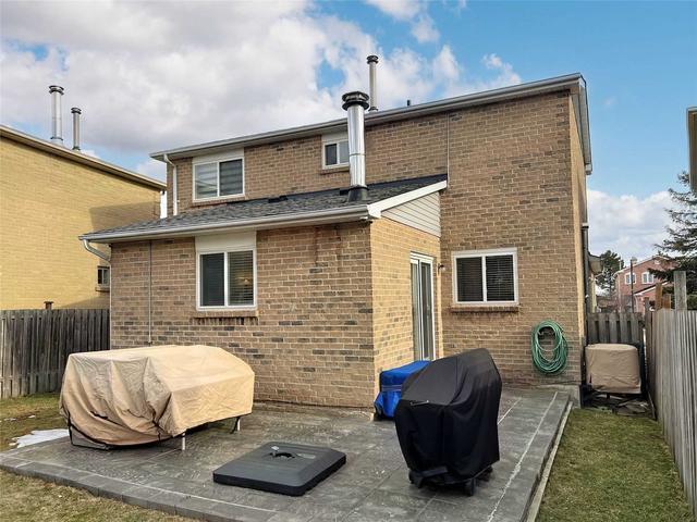 93 Cherrytree Dr, House detached with 3 bedrooms, 4 bathrooms and 6 parking in Brampton ON | Image 14