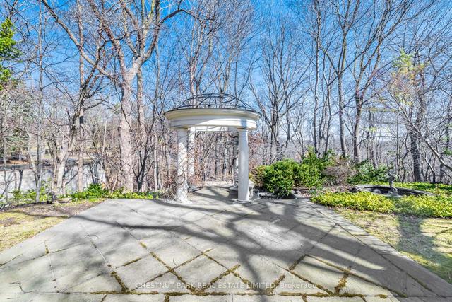 188 Roxborough Dr, House detached with 6 bedrooms, 6 bathrooms and 10 parking in Toronto ON | Image 20