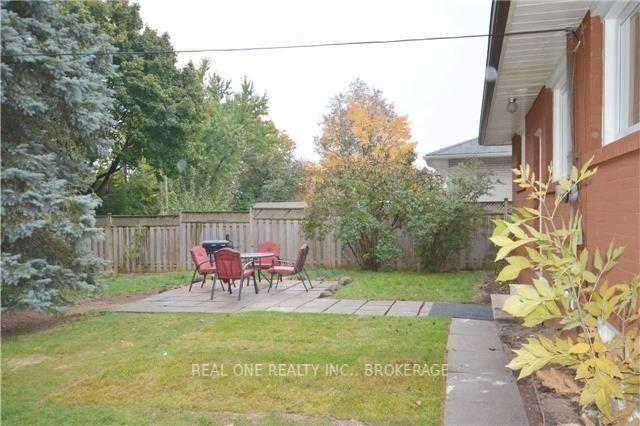 bsmt - 58 Sewell Dr, House detached with 3 bedrooms, 1 bathrooms and 2 parking in Oakville ON | Image 3