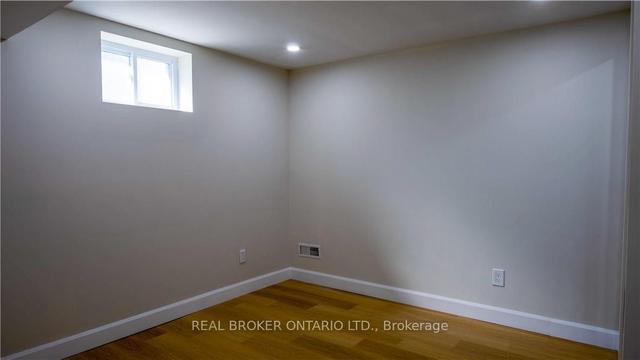 1245 Trafalgar St, House detached with 2 bedrooms, 2 bathrooms and 3 parking in London ON | Image 21