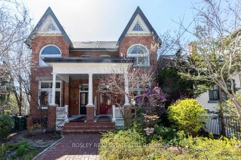 29 Spruce St, House semidetached with 3 bedrooms, 3 bathrooms and 1 parking in Toronto ON | Card Image